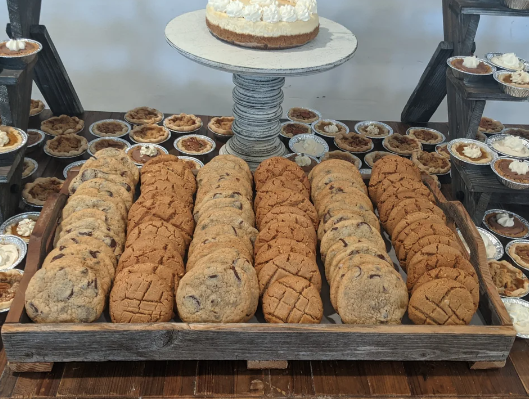 1 Dozen 2 Ounce Chocolate Chip Cookies